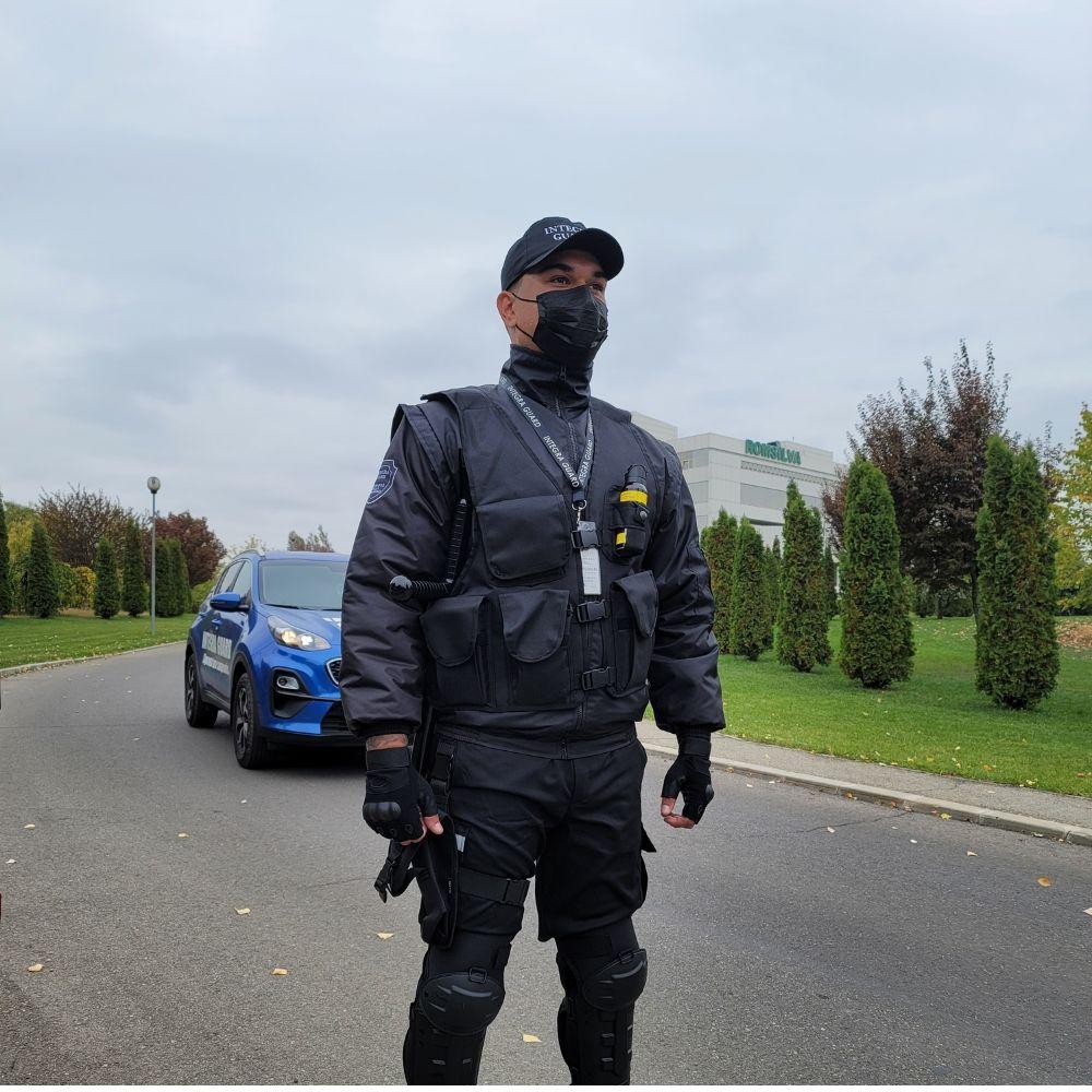 Servicii paza si protectie la obiective in Bucuresti si in tara, cu agenti de securitate atestati de la INTEGRA GUARD